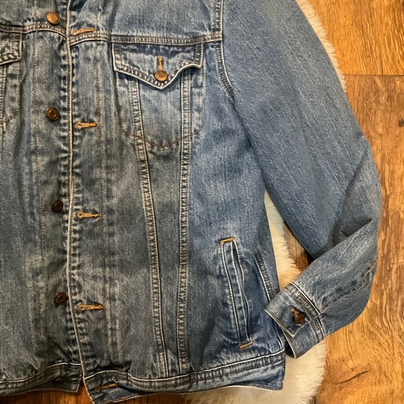 Old Navy Denim Sherpa Lined Size Medium Jean Jacket Coat Button Womens Pockets‎ - Picture 4 of 12